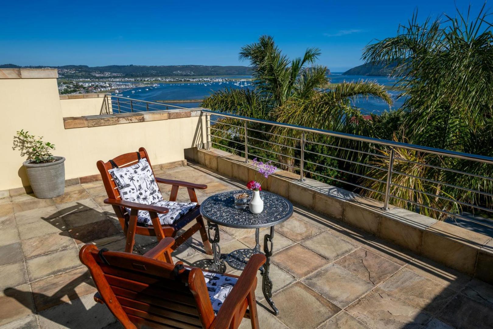 Guest House The Lazy Lion Knysna Extérieur photo